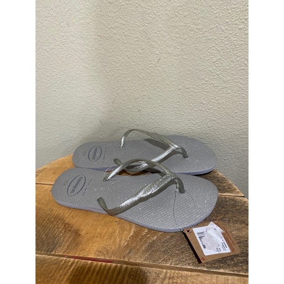 Havaianas Women's Silver Thong Flip Flop Sandals size 11 - Picture 1 of 6